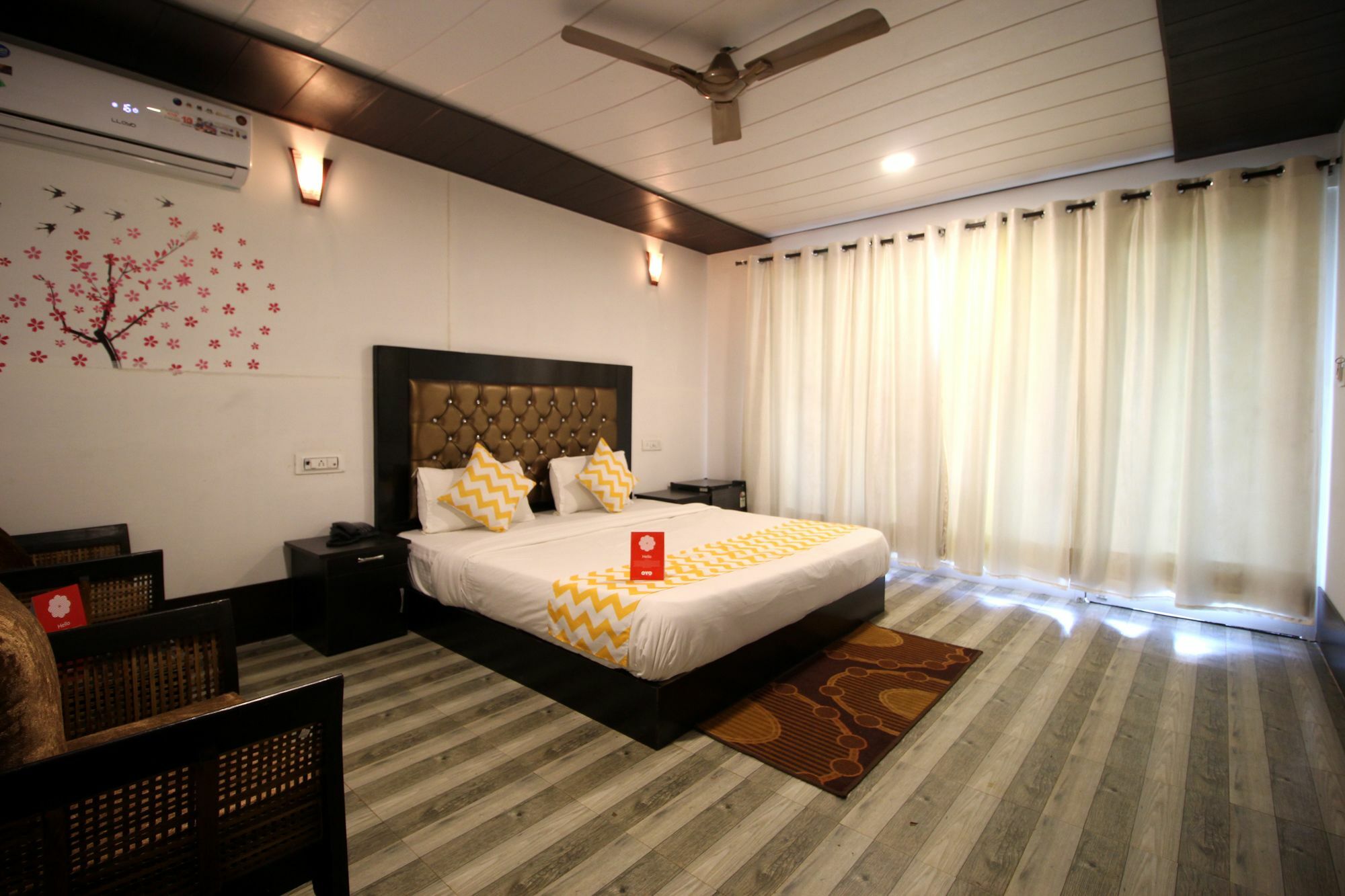 Collection O Retreat Morjim Resort Esterno foto