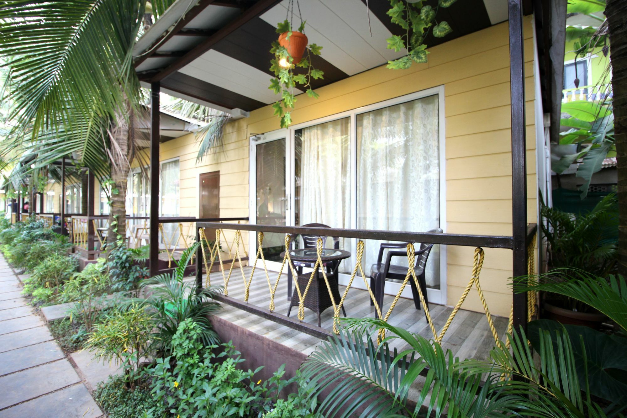 Collection O Retreat Morjim Resort Esterno foto
